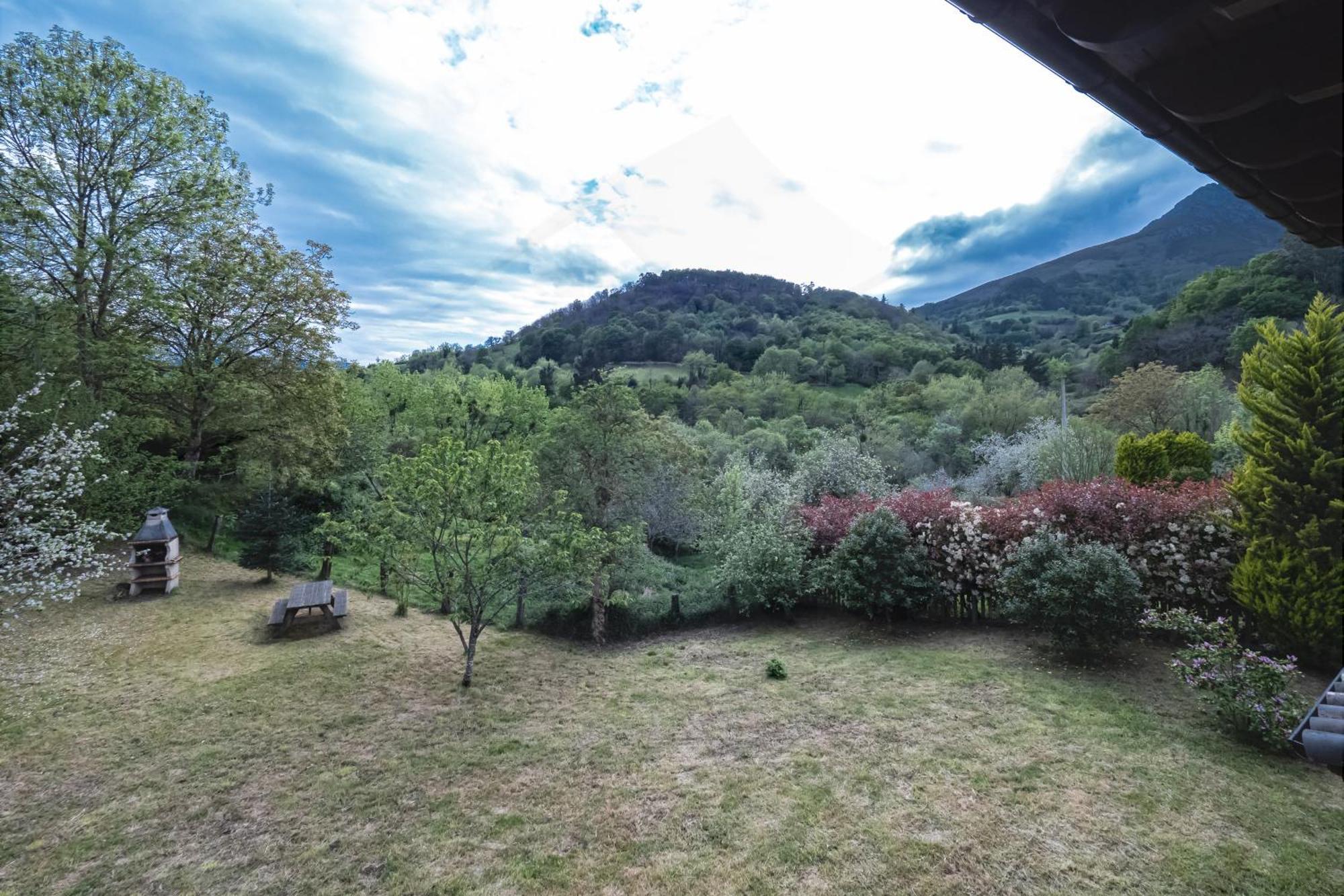 La Coqueta Del Sueve Villa Arriondas Exterior photo